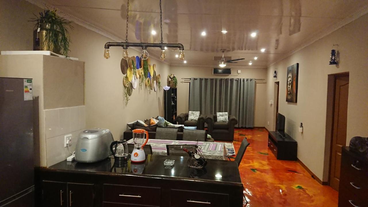 Svh Bush Lodge Marloth Park Eksteriør bilde